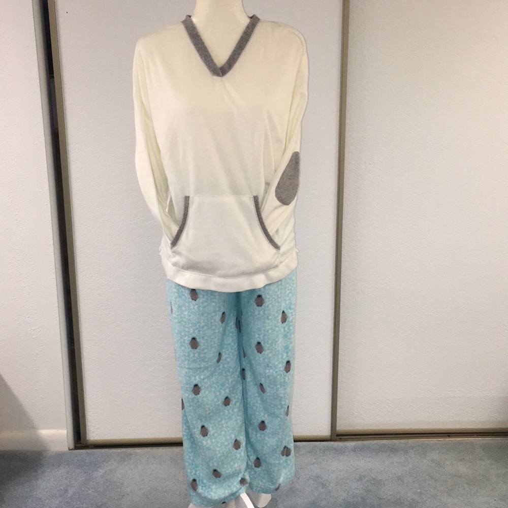 CuddlDuds fleece pajama set